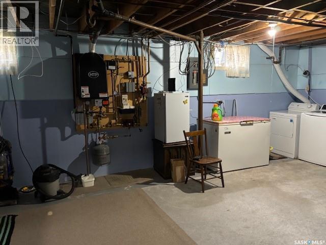 1009 Main Street, Canora, SK - Indoor