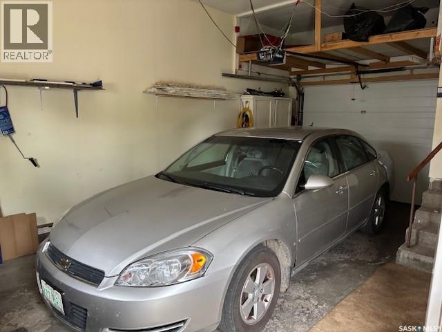 1009 Main Street, Canora, SK - Indoor Photo Showing Garage