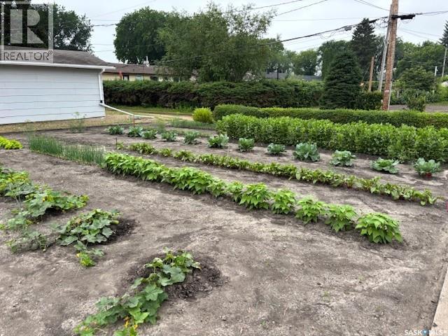 1009 Main Street, Canora, SK - Outdoor