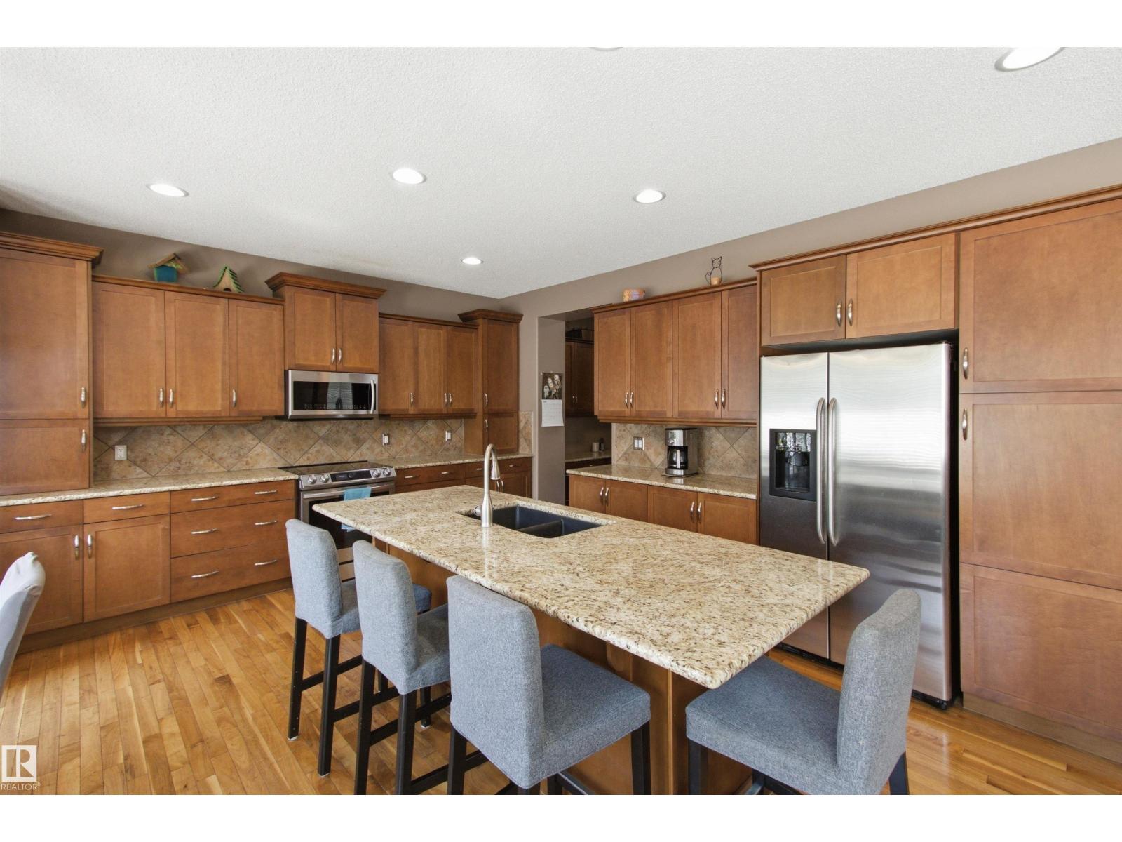 12429 17A Av Sw, Edmonton, AB