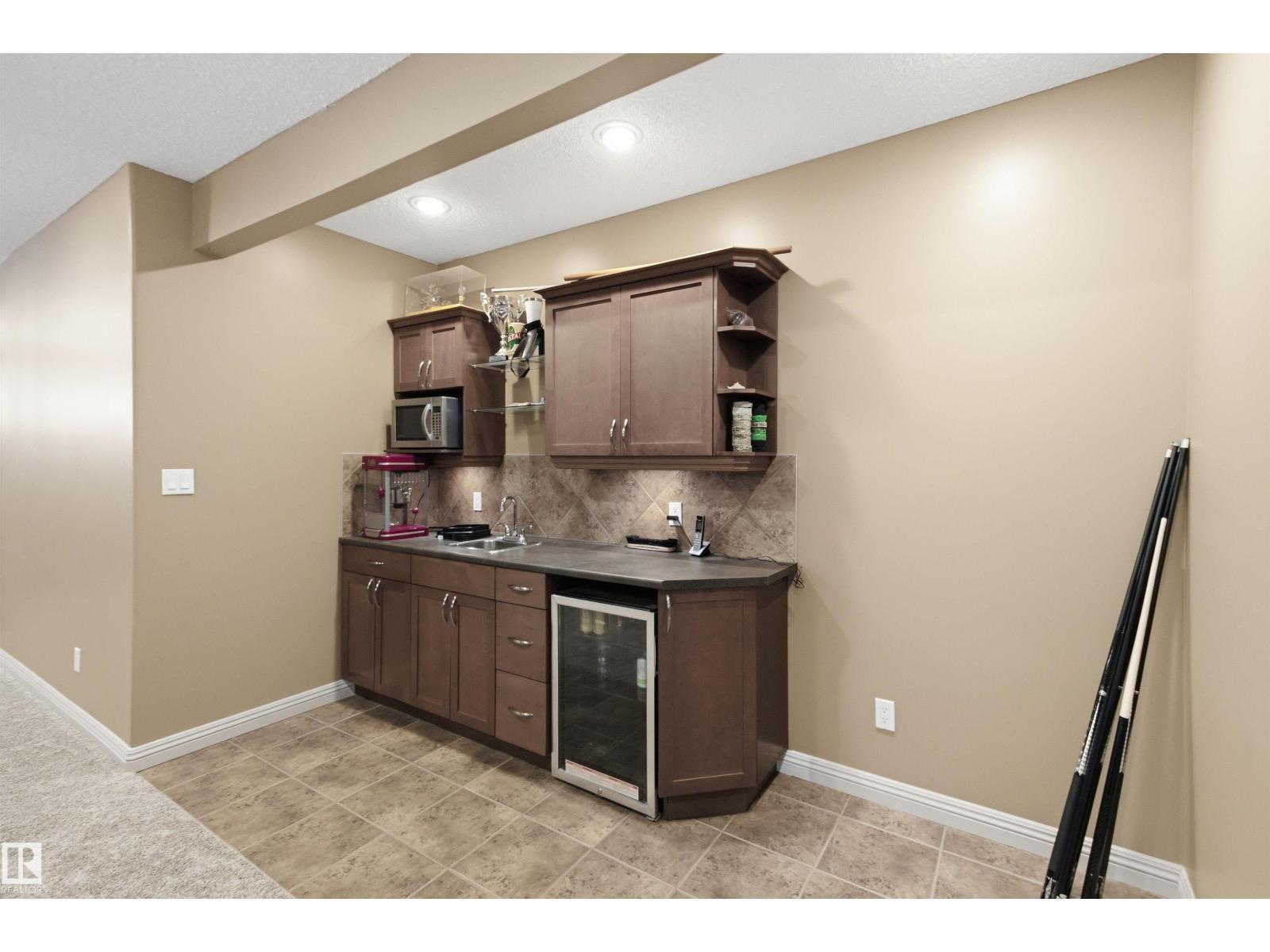 12429 17A Av Sw, Edmonton, AB