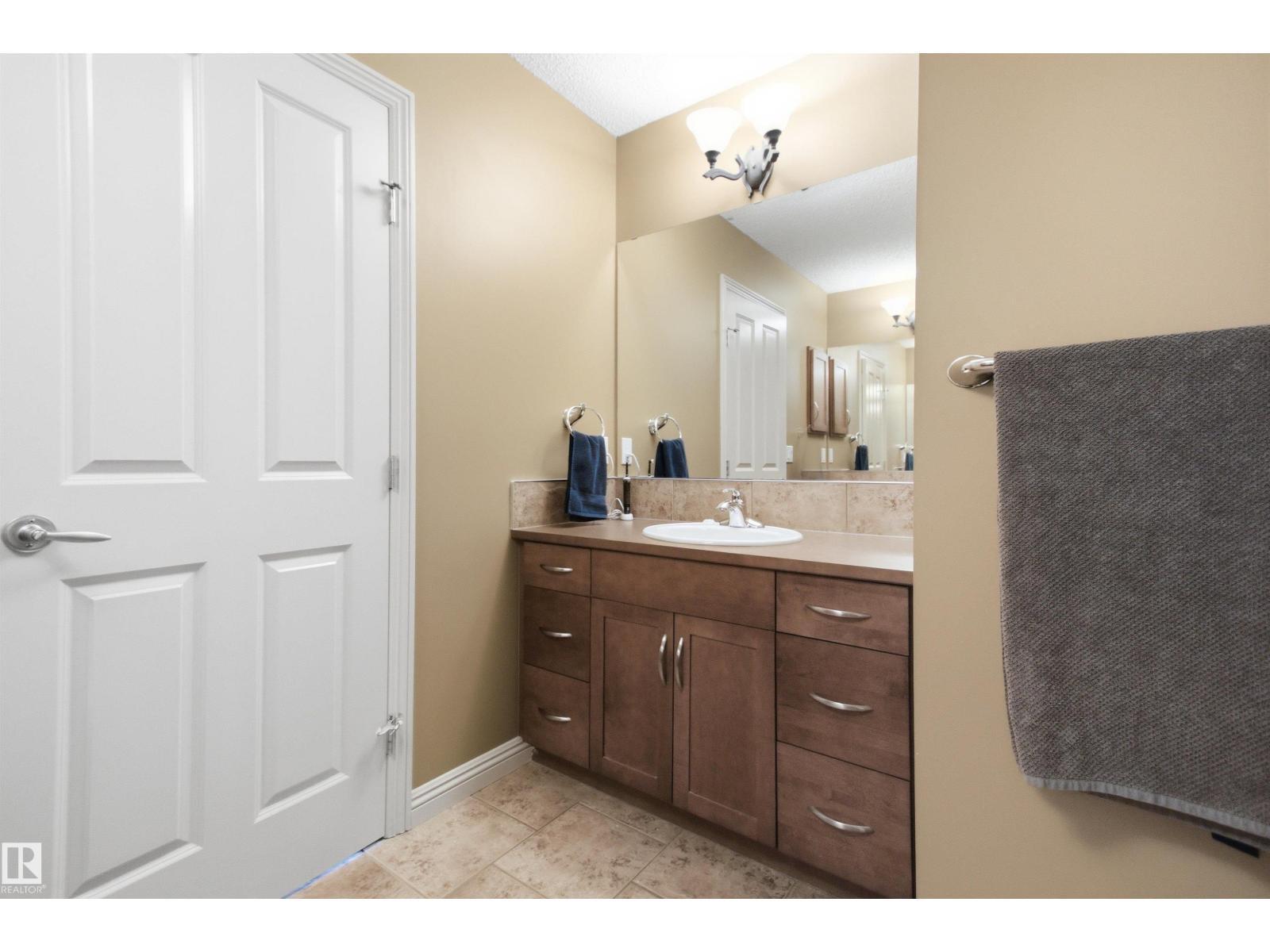 12429 17A Av Sw, Edmonton, AB
