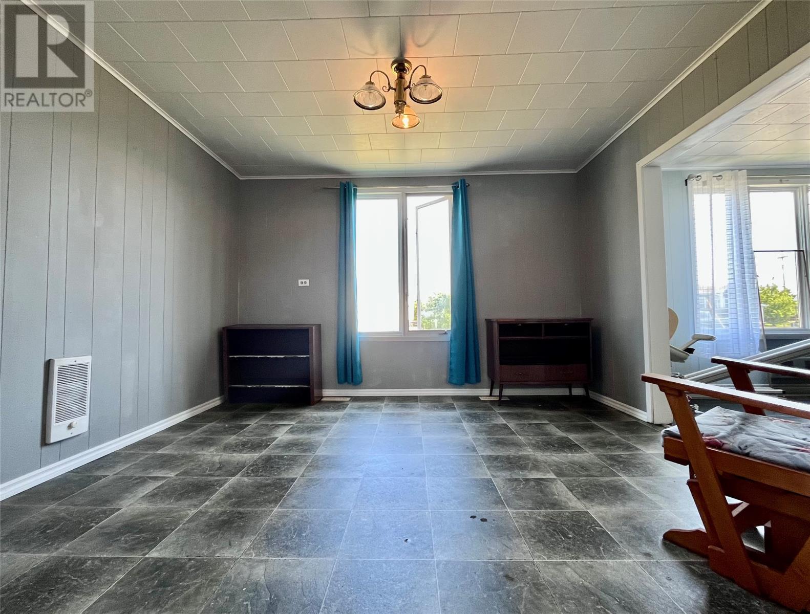 8 Brookfield Road, Fortune, NL - Indoor