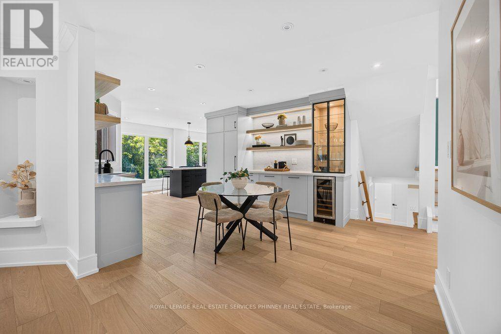 1340 Contour Drive, Mississauga, ON - Indoor