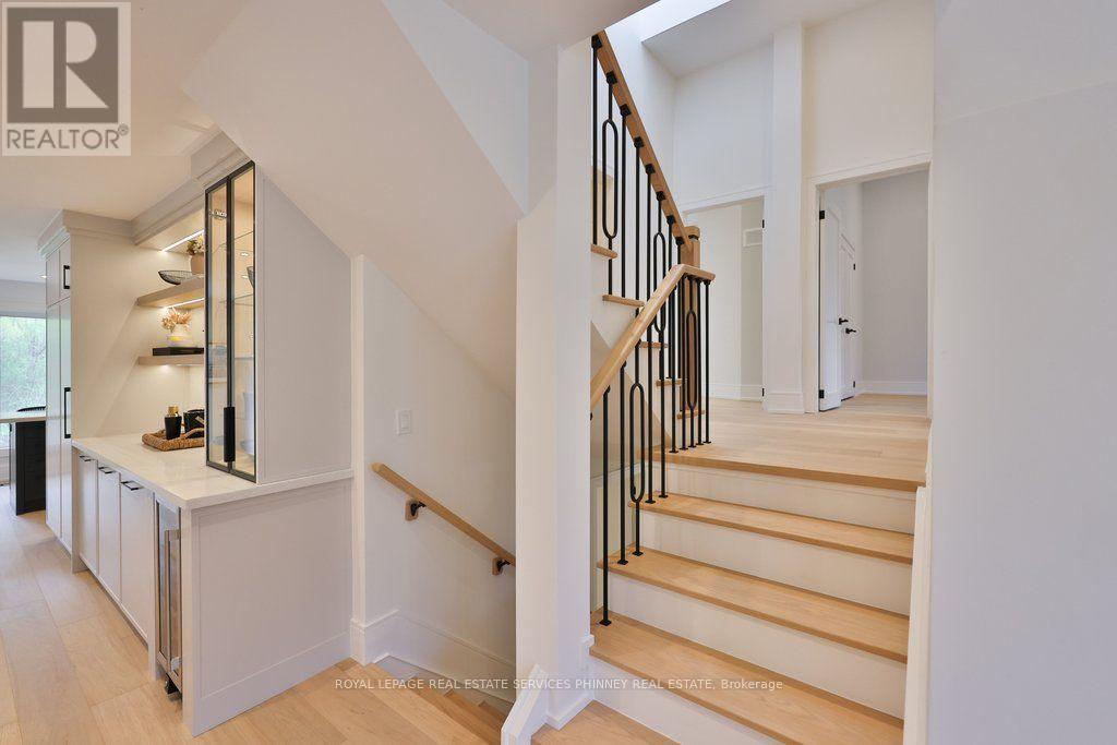 1340 Contour Drive, Mississauga, ON - Indoor Photo Showing Other Room