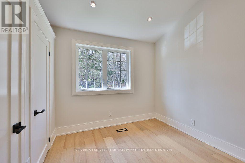 1340 Contour Drive, Mississauga, ON - Indoor Photo Showing Other Room