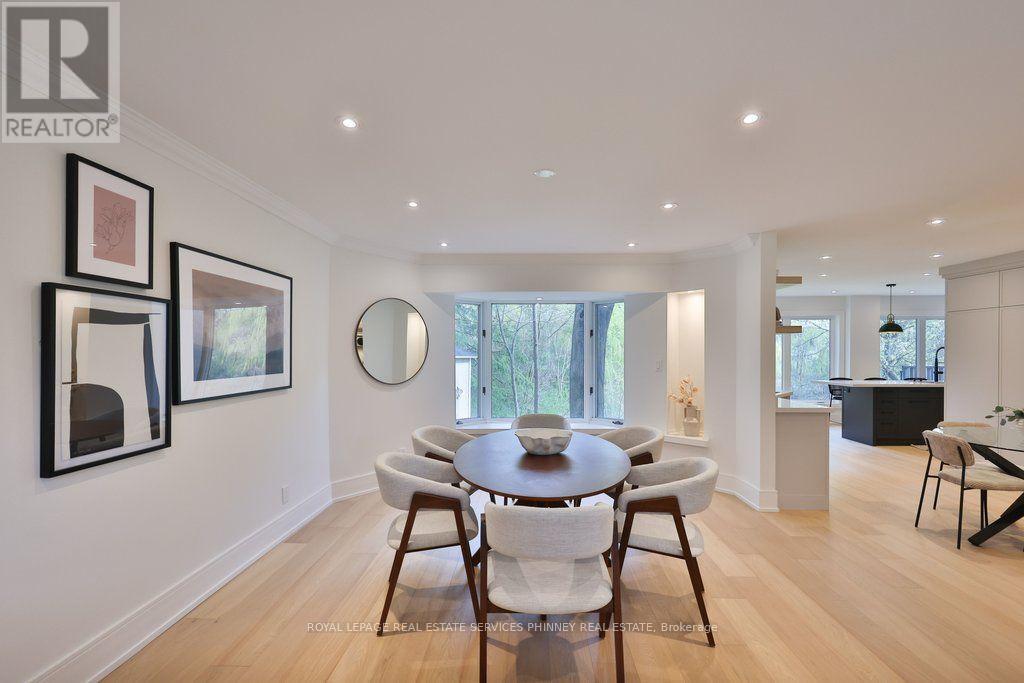 1340 Contour Drive, Mississauga, ON - Indoor Photo Showing Dining Room