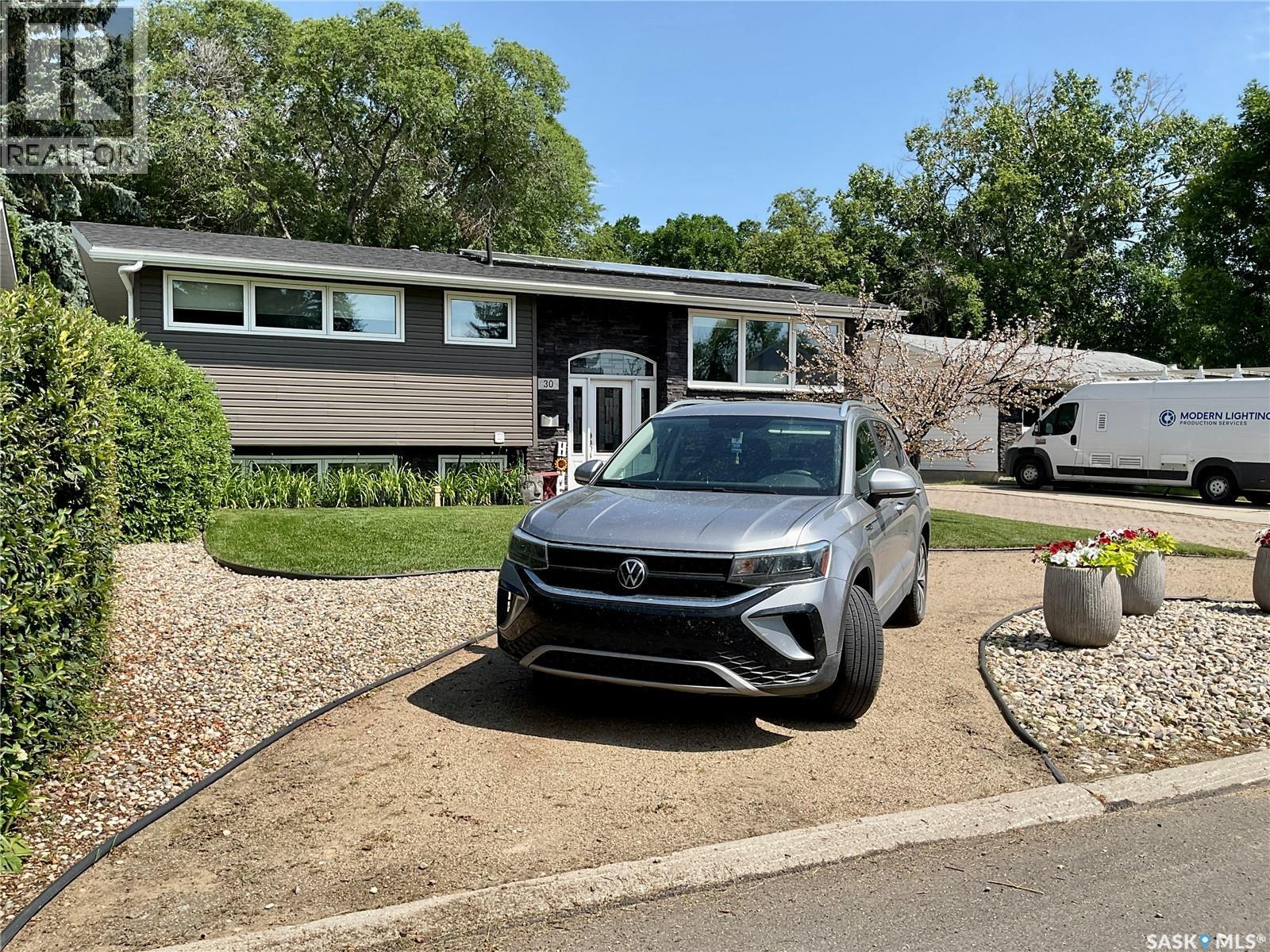 30 Rosewood Place, Regina, SK - Outdoor