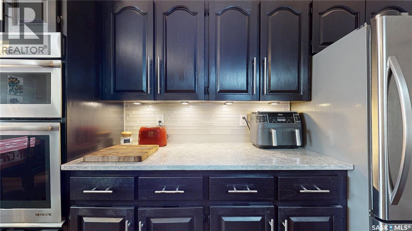 30 Rosewood Place, Regina, SK - Indoor Photo Showing Kitchen