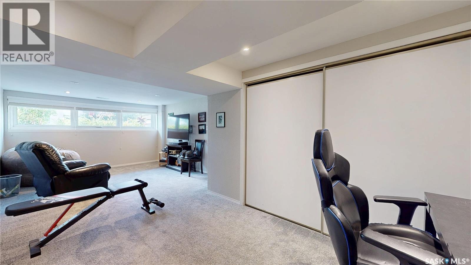 30 Rosewood Place, Regina, SK - Indoor Photo Showing Office