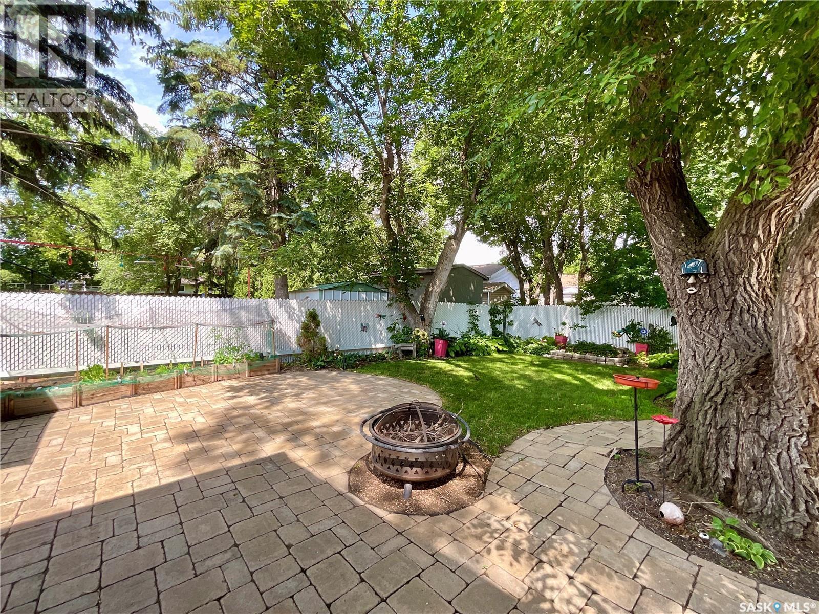 30 Rosewood Place, Regina, SK - Outdoor