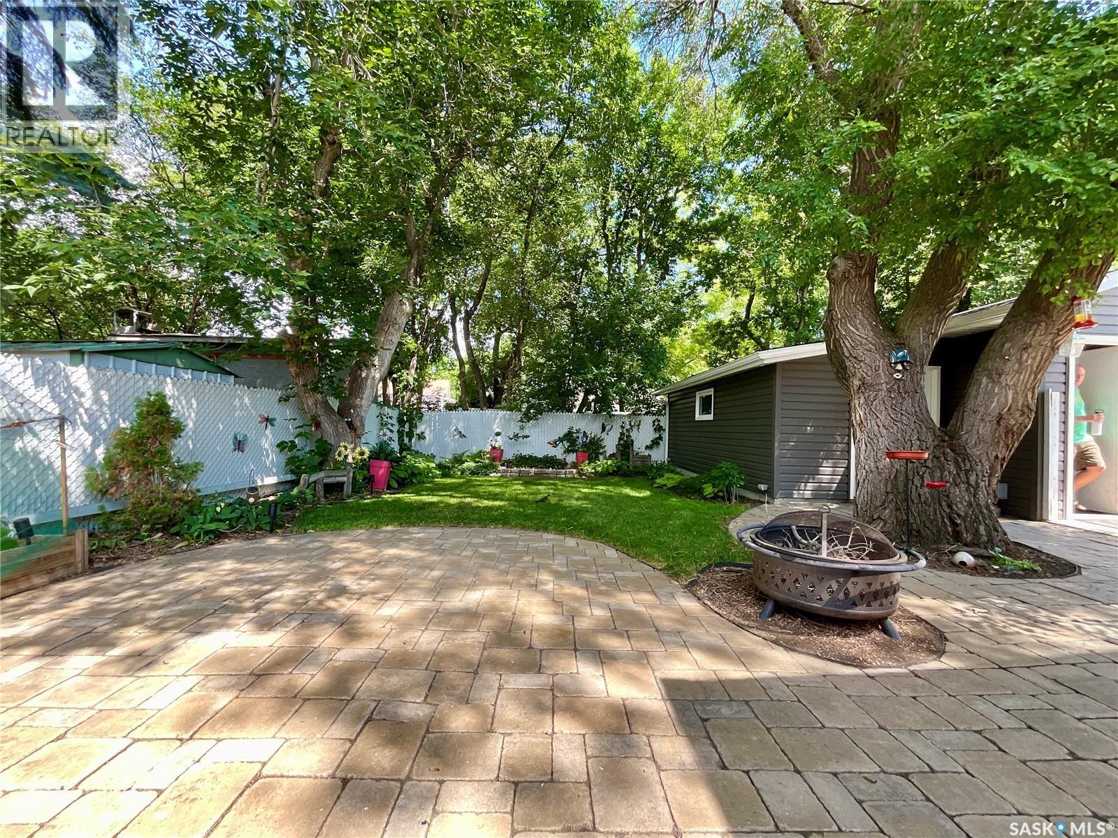 30 Rosewood Place, Regina, SK - Outdoor