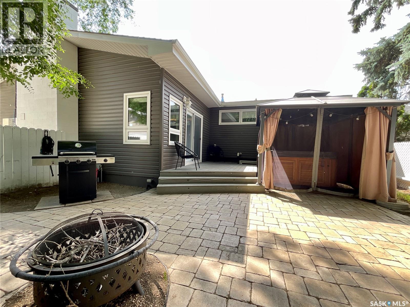 30 Rosewood Place, Regina, SK - Outdoor With Deck Patio Veranda With Exterior