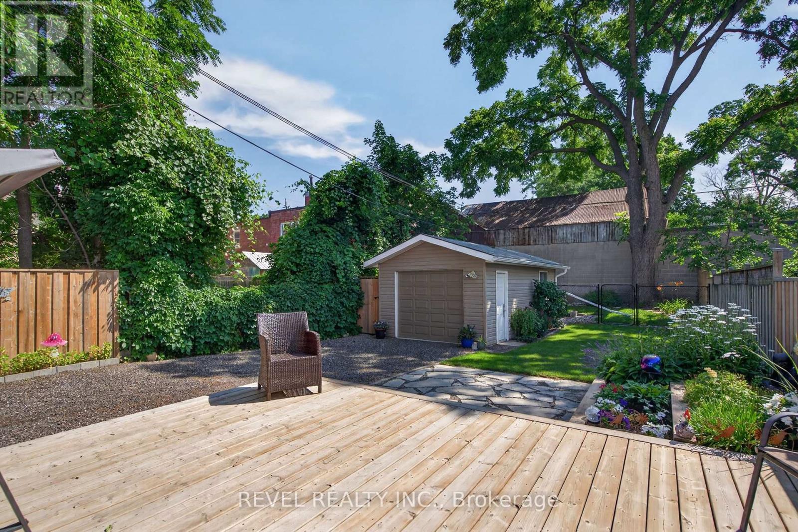 9 Davidson Street, Cambridge, ON - Outdoor With Deck Patio Veranda