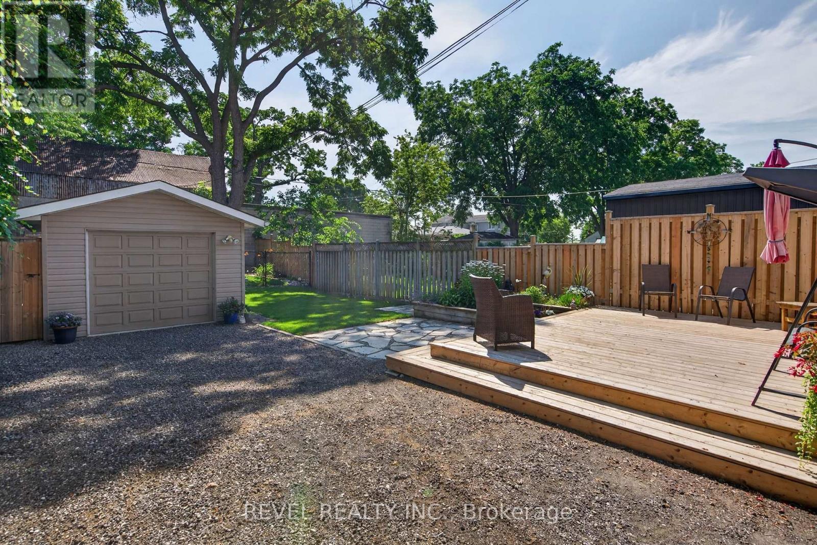 9 Davidson Street, Cambridge, ON - Outdoor