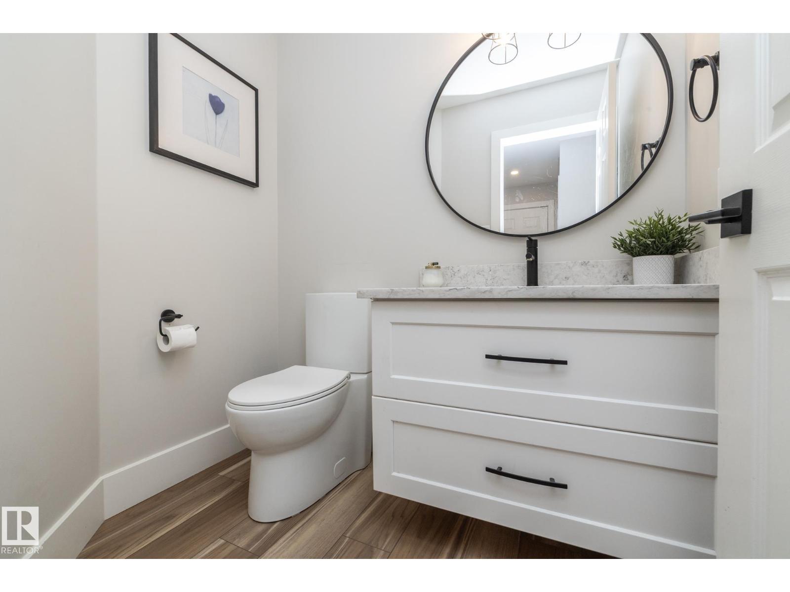 808 Hepburn Av Nw, Edmonton, AB