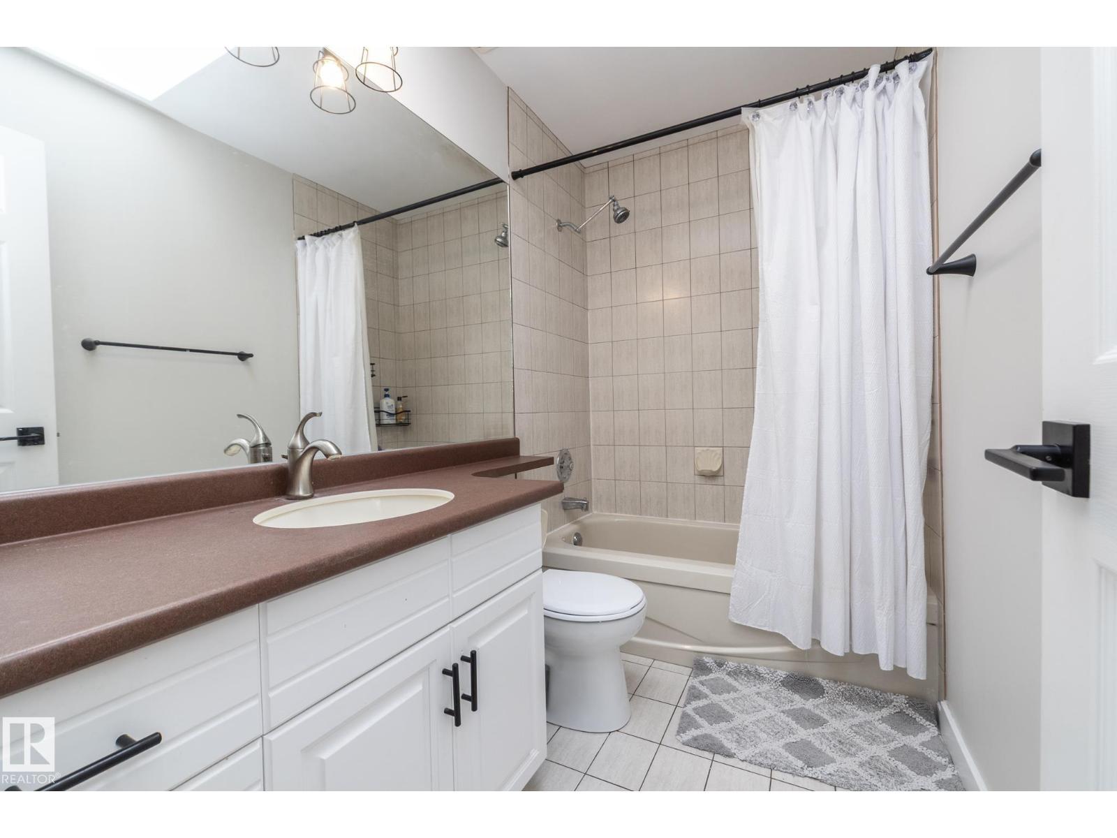 808 Hepburn Av Nw, Edmonton, AB