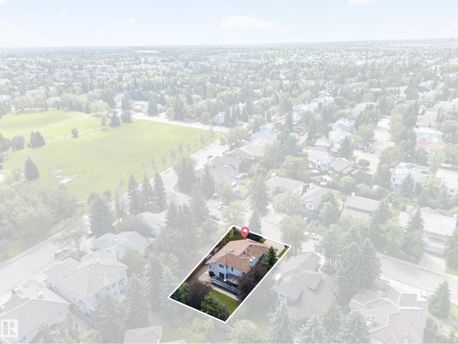 808 Hepburn Av Nw, Edmonton, AB
