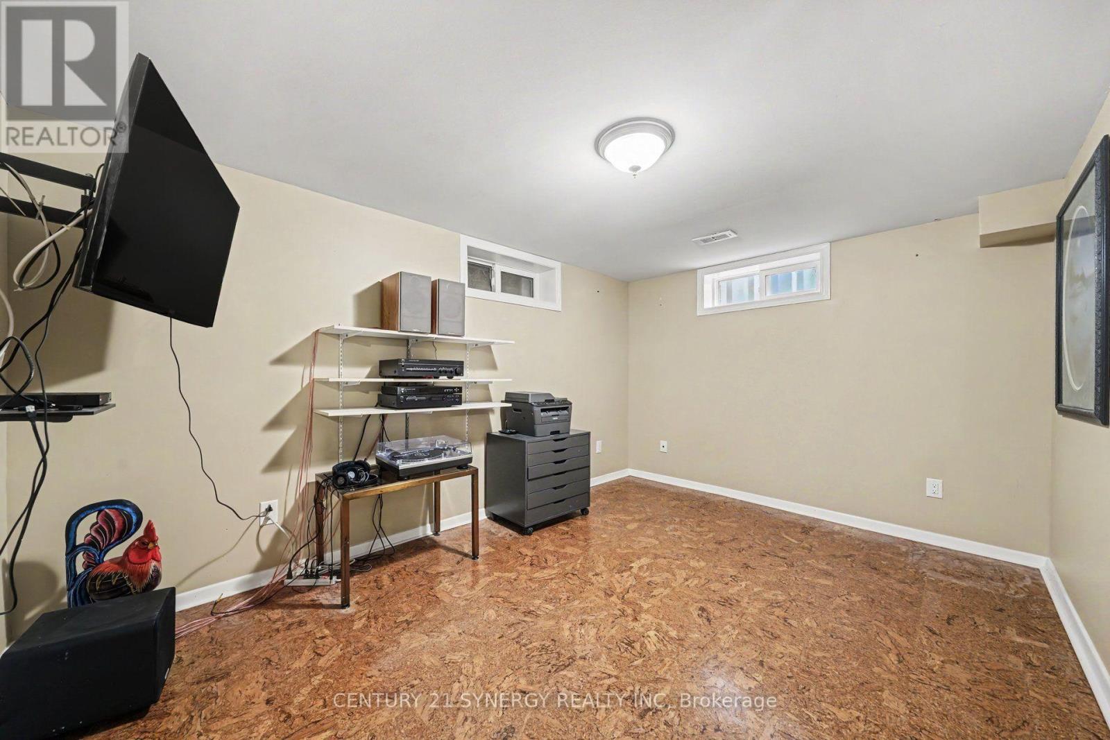 1225 Major Street, Ottawa, ON - Indoor