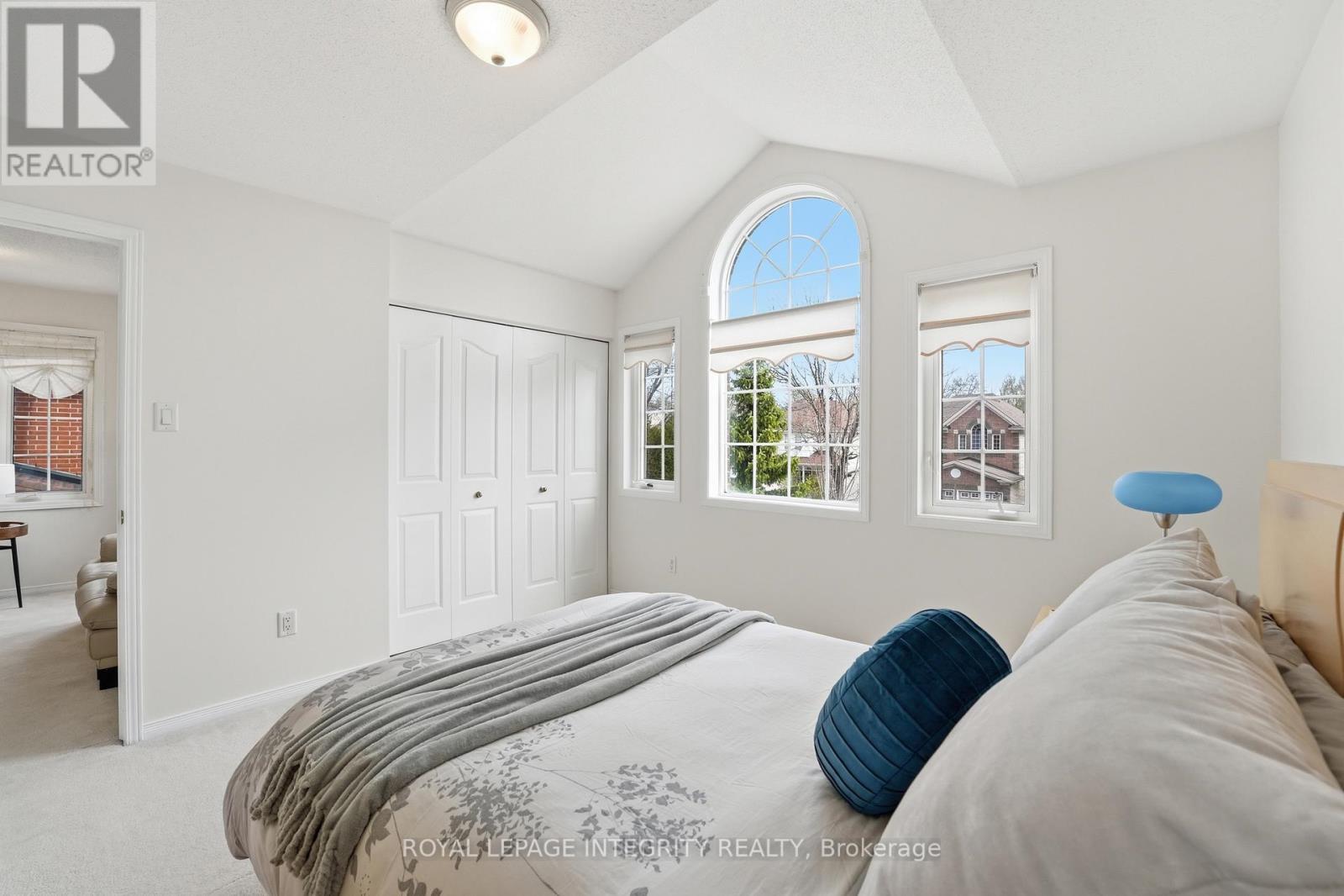 46 Catterick Crescent, Ottawa, ON - Indoor Photo Showing Bedroom