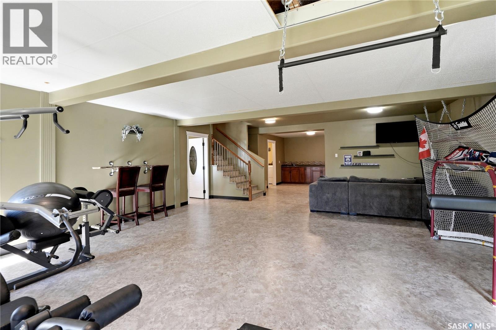 308 3Rd Street W, Delisle, SK - Indoor