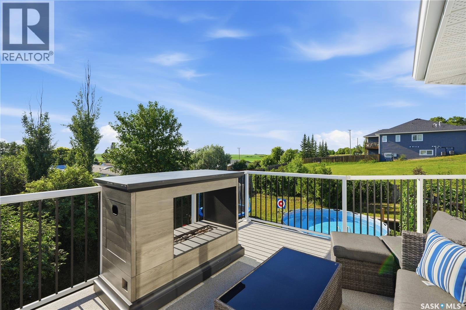 308 3Rd Street W, Delisle, SK - Outdoor With Deck Patio Veranda With Exterior