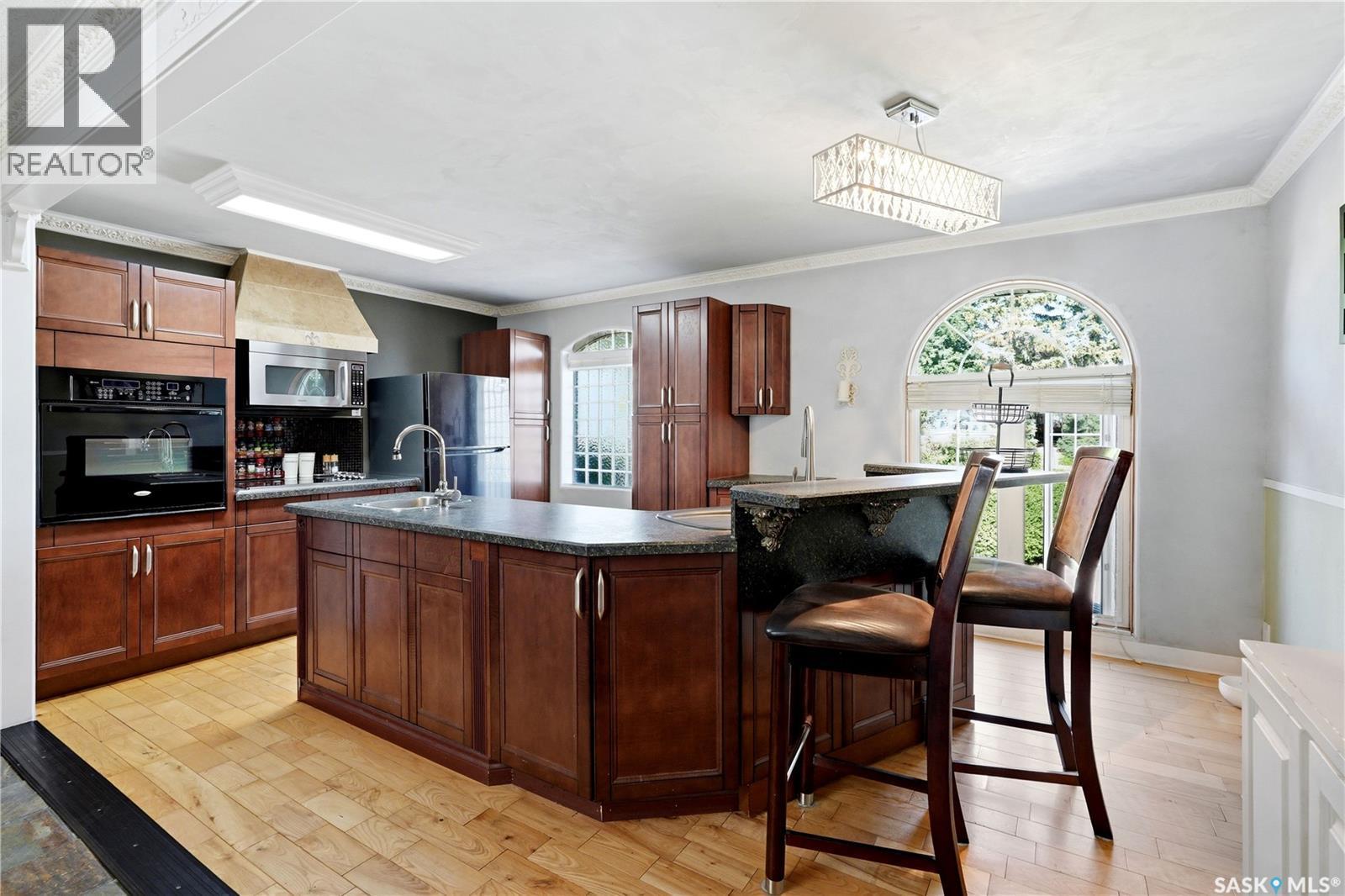 308 3Rd Street W, Delisle, SK - Indoor Photo Showing Kitchen