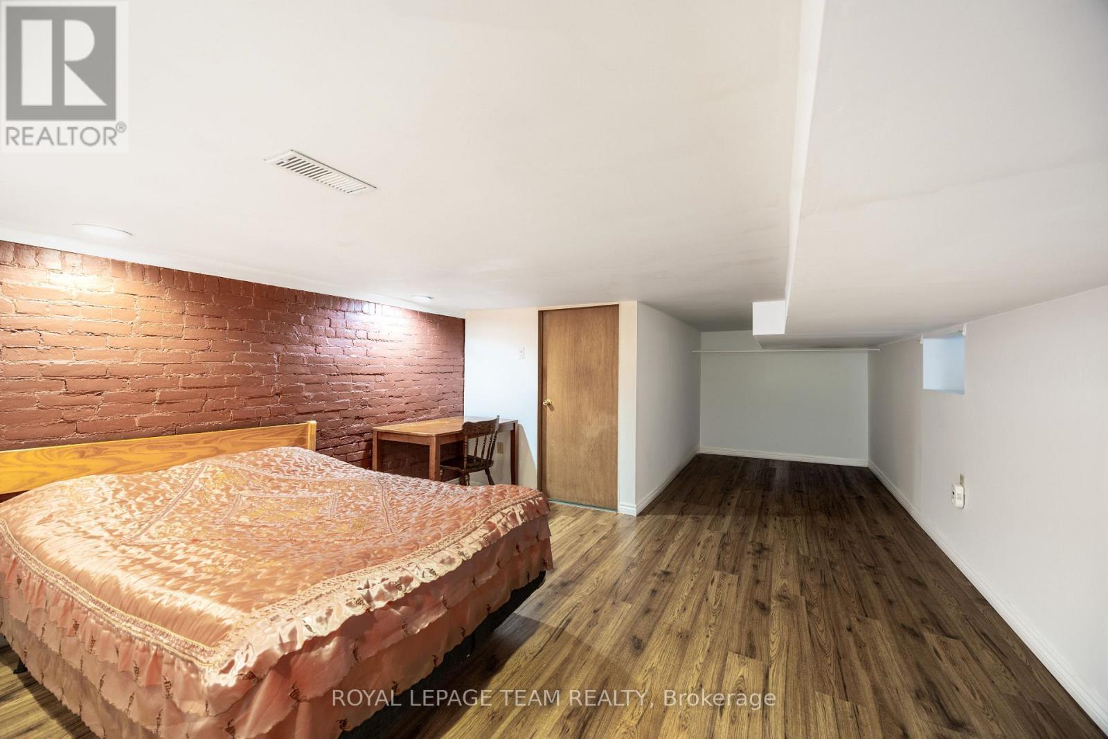 301 Somerset Street E, Ottawa, ON - Indoor Photo Showing Other Room