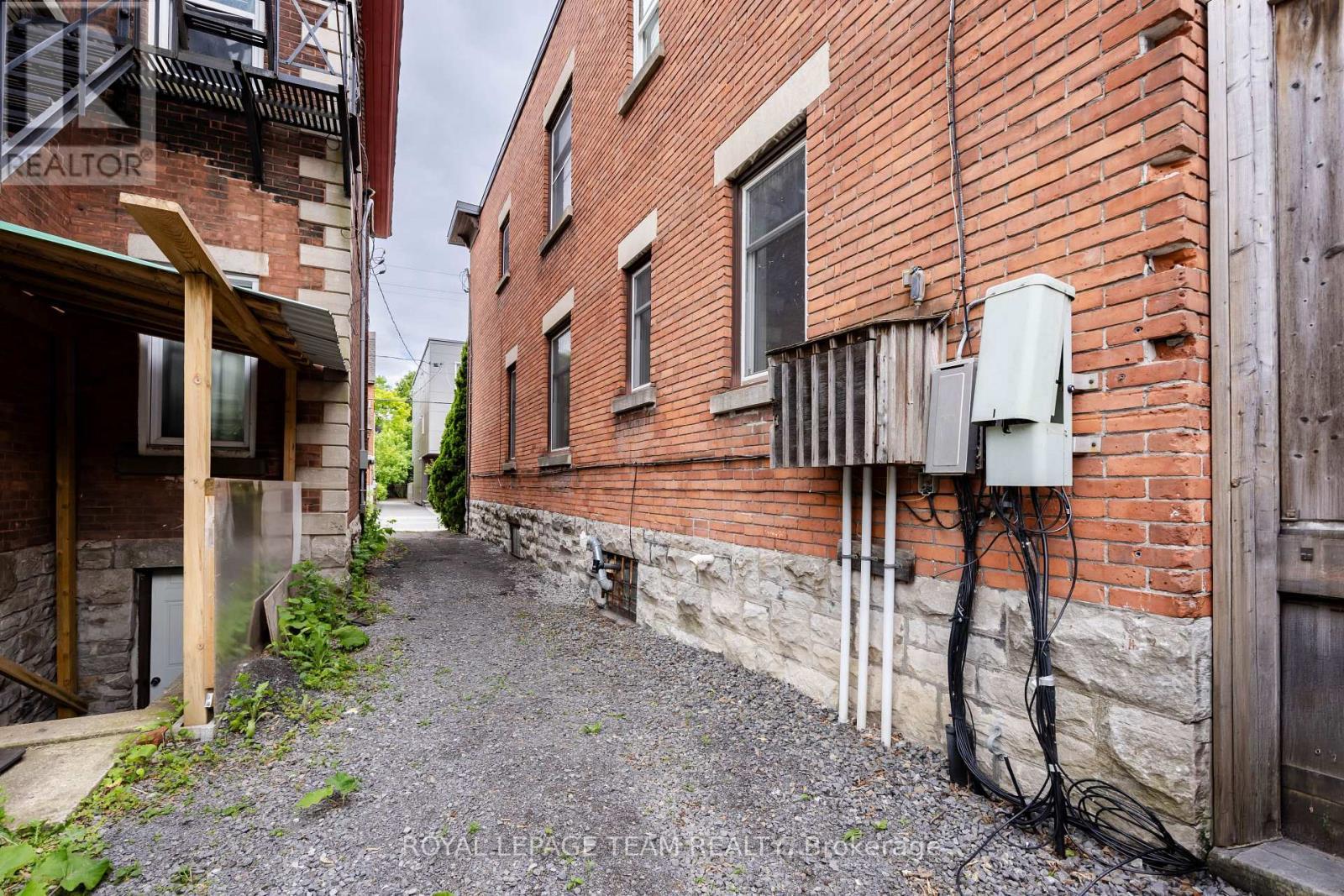 301 Somerset Street E, Ottawa, ON - Outdoor