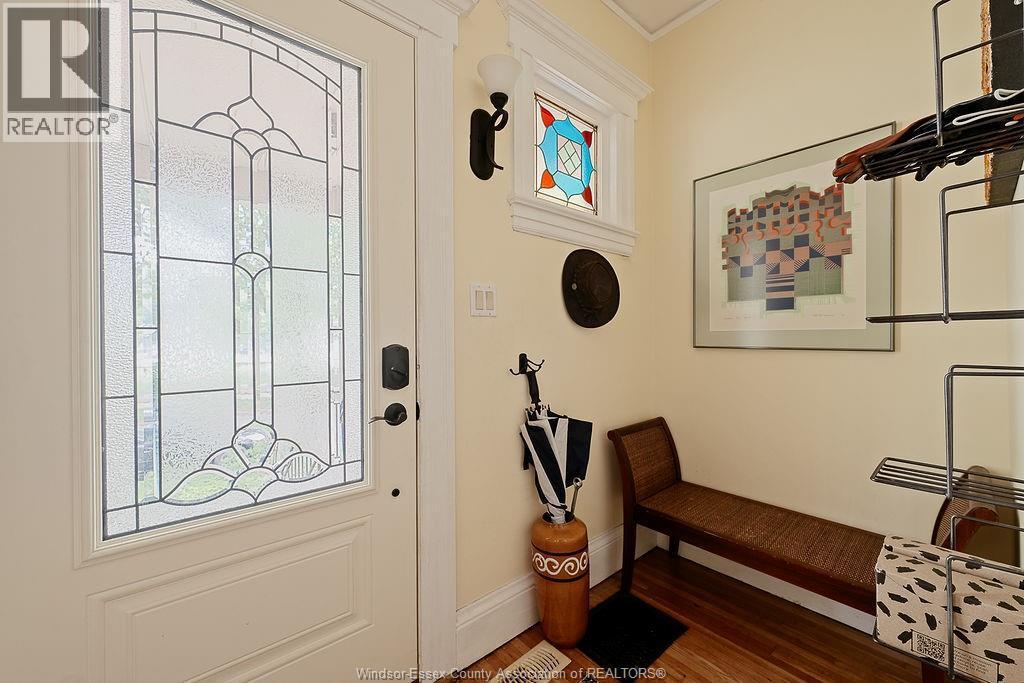 819 Windermere, Windsor, ON - Indoor Photo Showing Other Room
