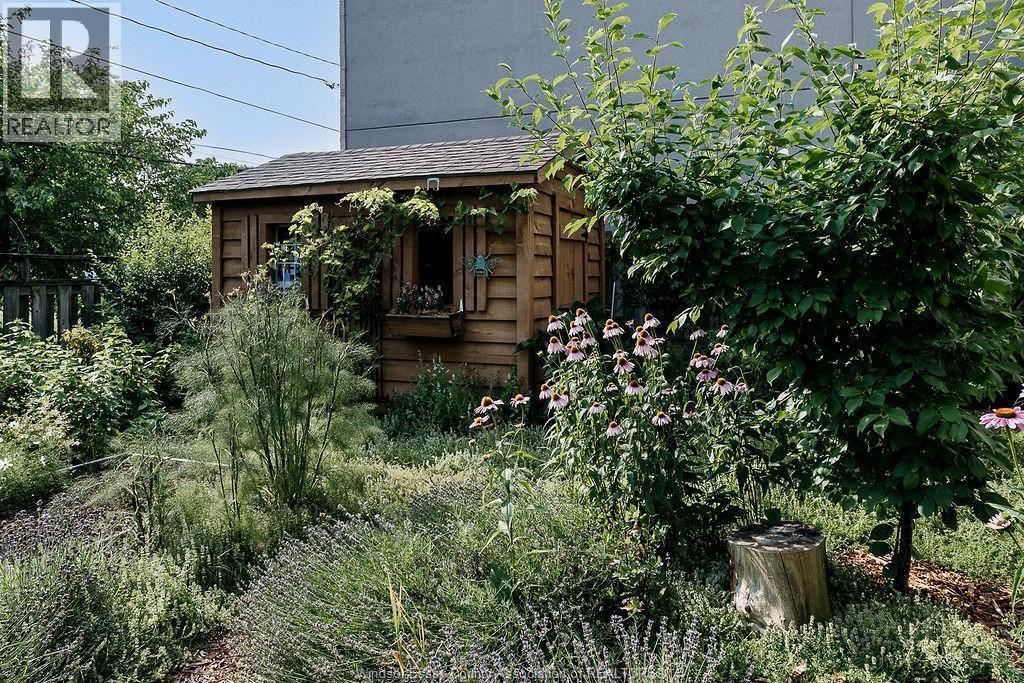 819 Windermere, Windsor, ON - Outdoor