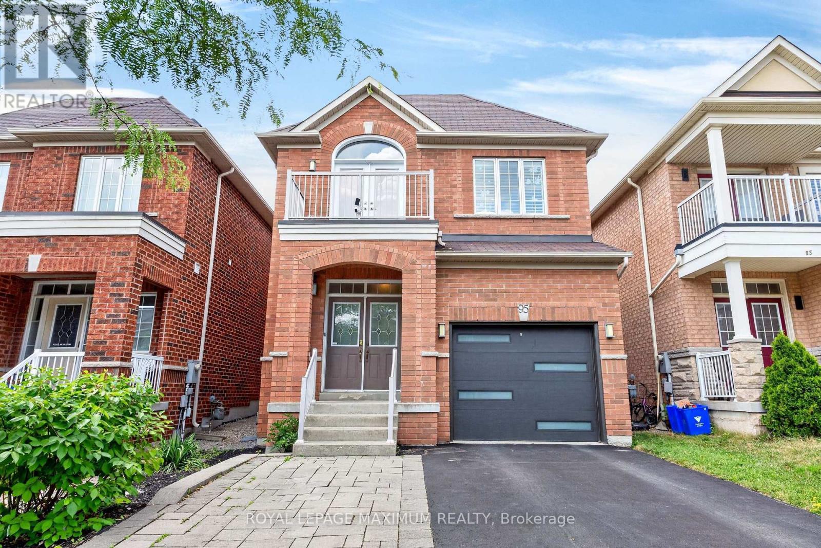 95 White Beach Crescent, Vaughan, ON - Outdoor With Balcony With Facade