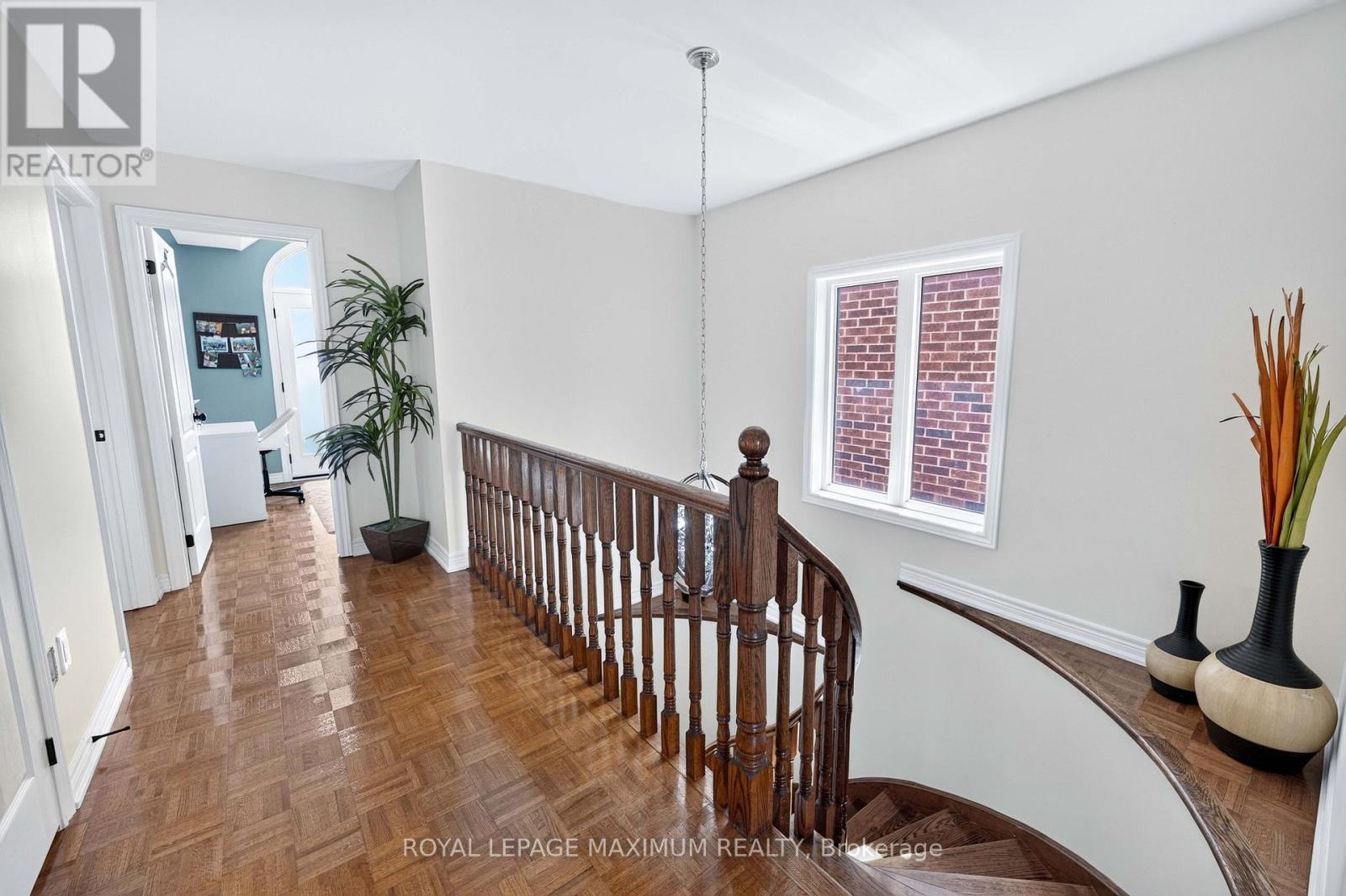 95 White Beach Crescent, Vaughan, ON - Indoor Photo Showing Other Room