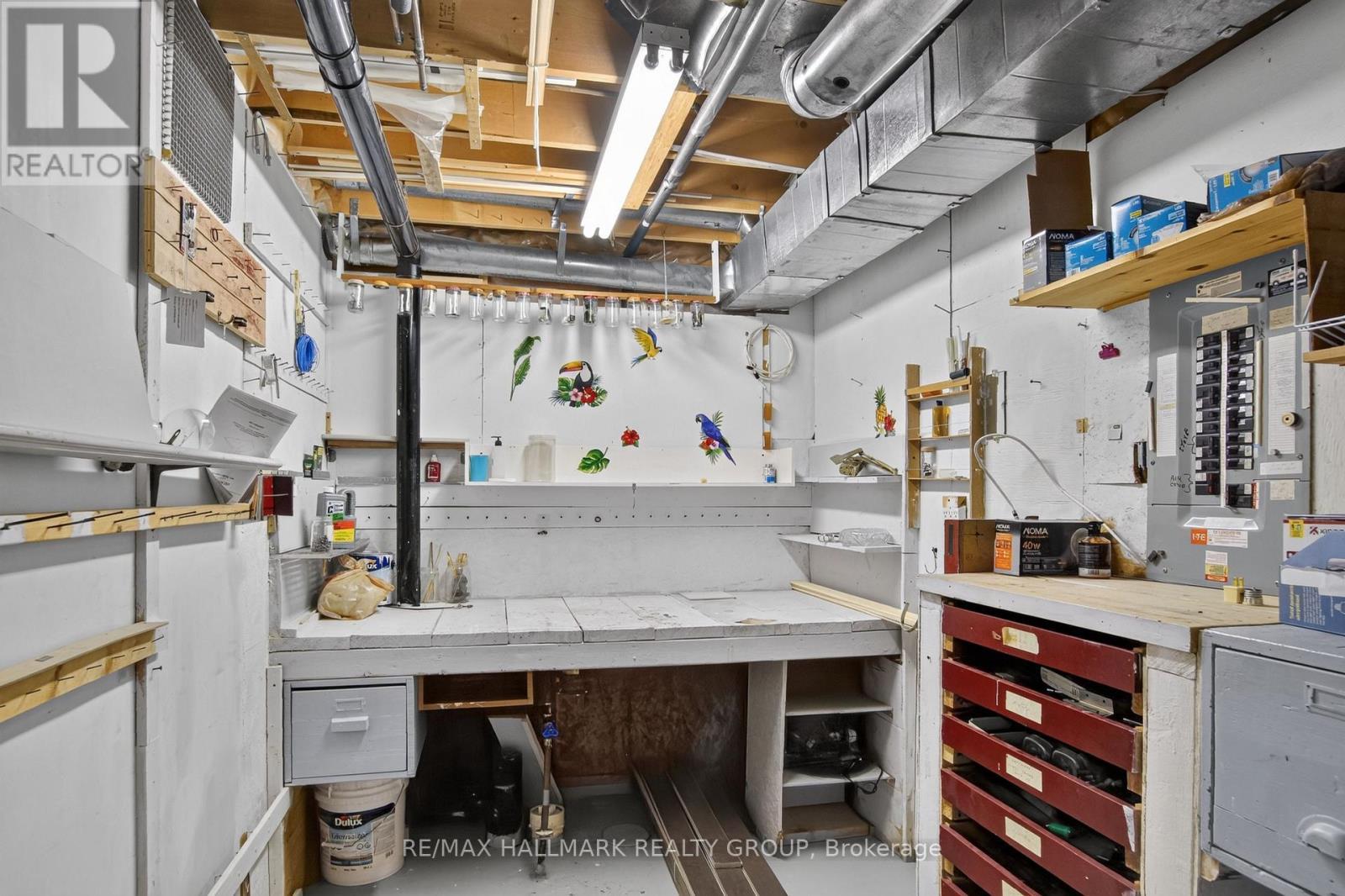 23 Whitegate Crescent, Ottawa, ON