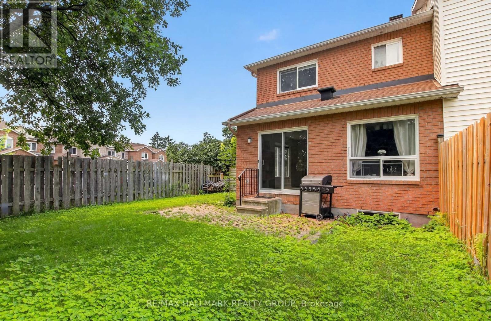 23 Whitegate Crescent, Ottawa, ON