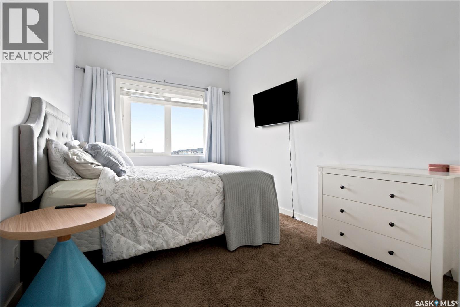 214 545 Hassard Close, Saskatoon, SK - Indoor Photo Showing Bedroom