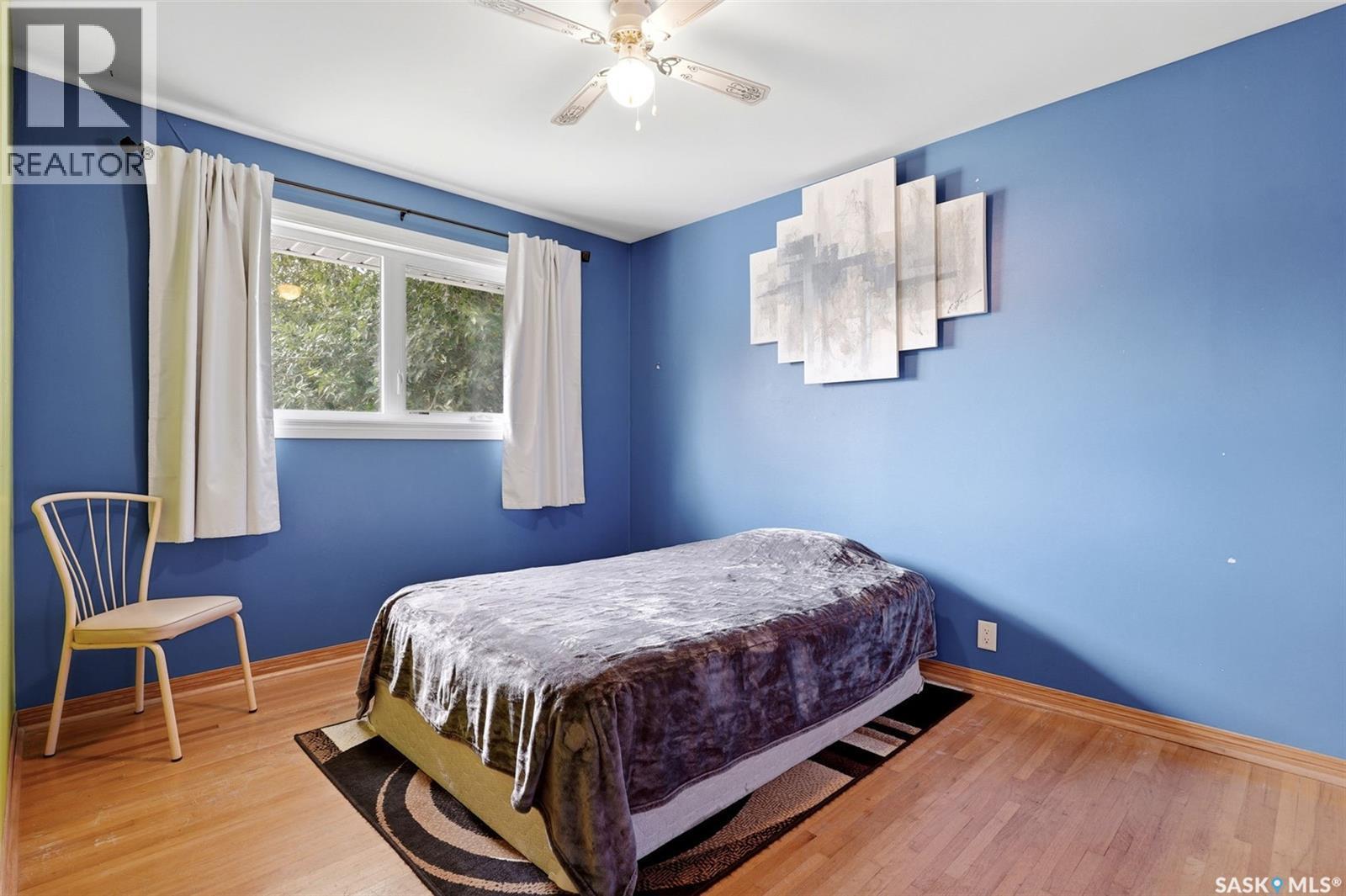 1631 Macpherson Avenue, Regina, SK - Indoor Photo Showing Bedroom