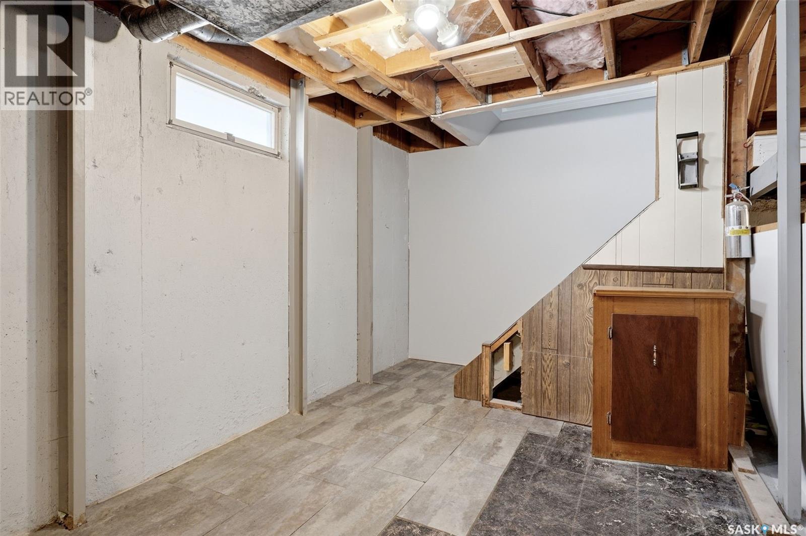1631 Macpherson Avenue, Regina, SK - Indoor Photo Showing Basement