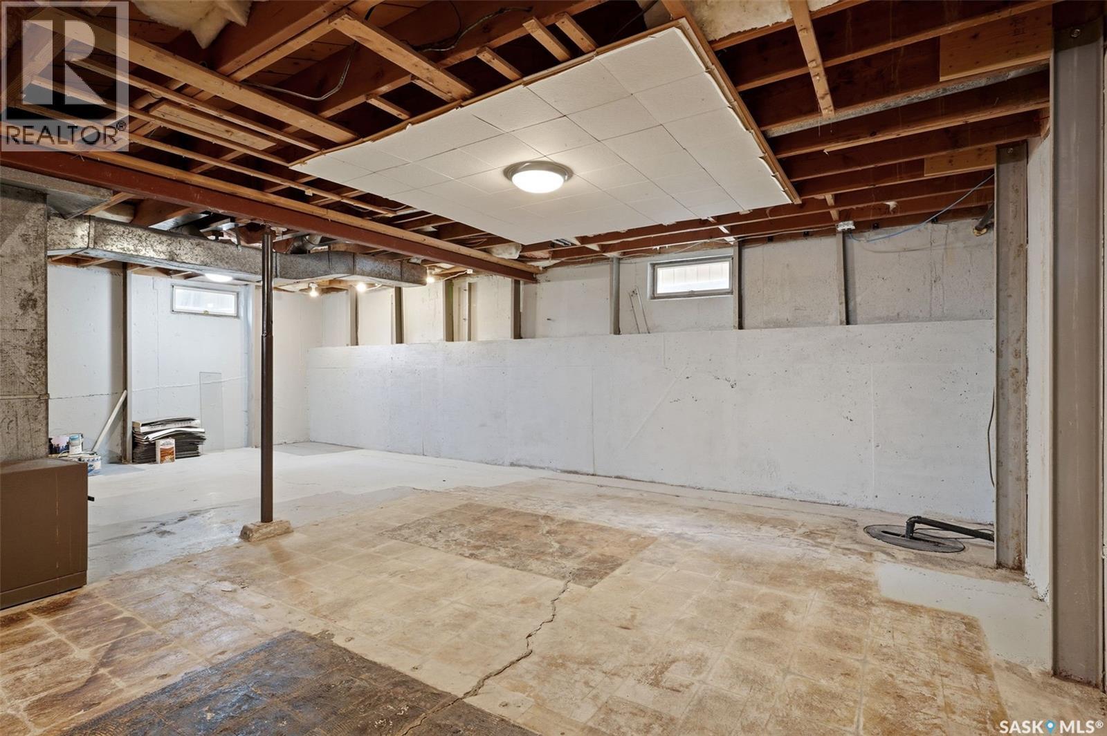 1631 Macpherson Avenue, Regina, SK - Indoor Photo Showing Basement
