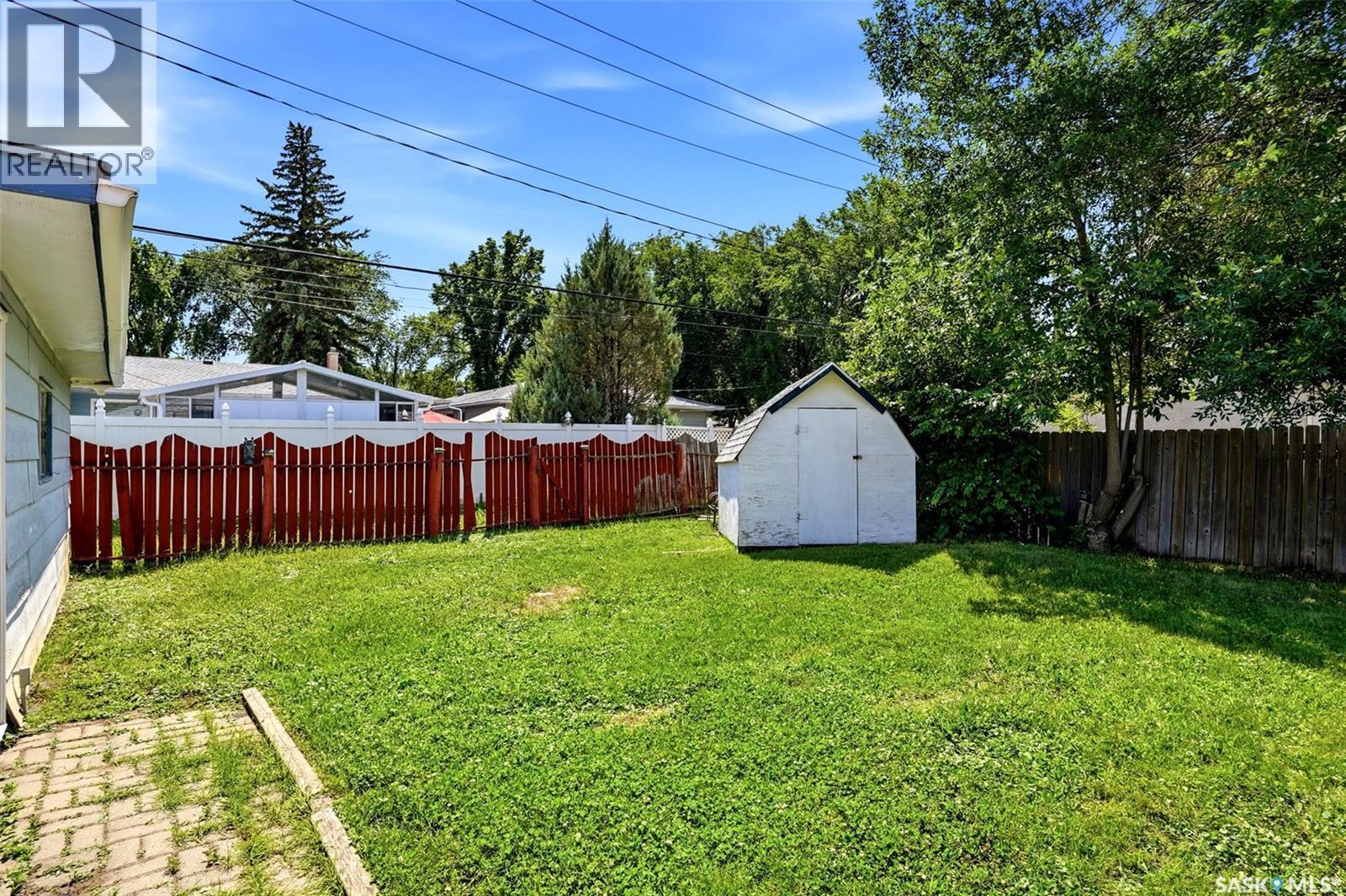 1631 Macpherson Avenue, Regina, SK - Outdoor With Deck Patio Veranda