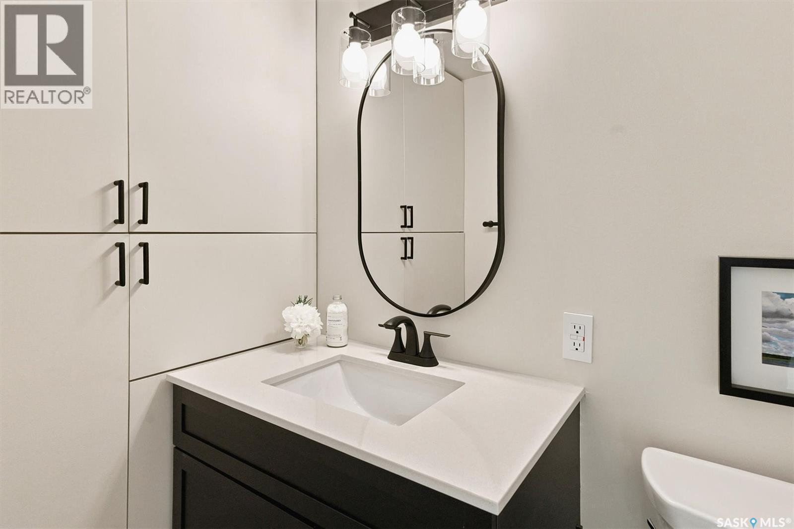 3834 Balfour Place, Saskatoon, SK - Indoor Photo Showing Bathroom