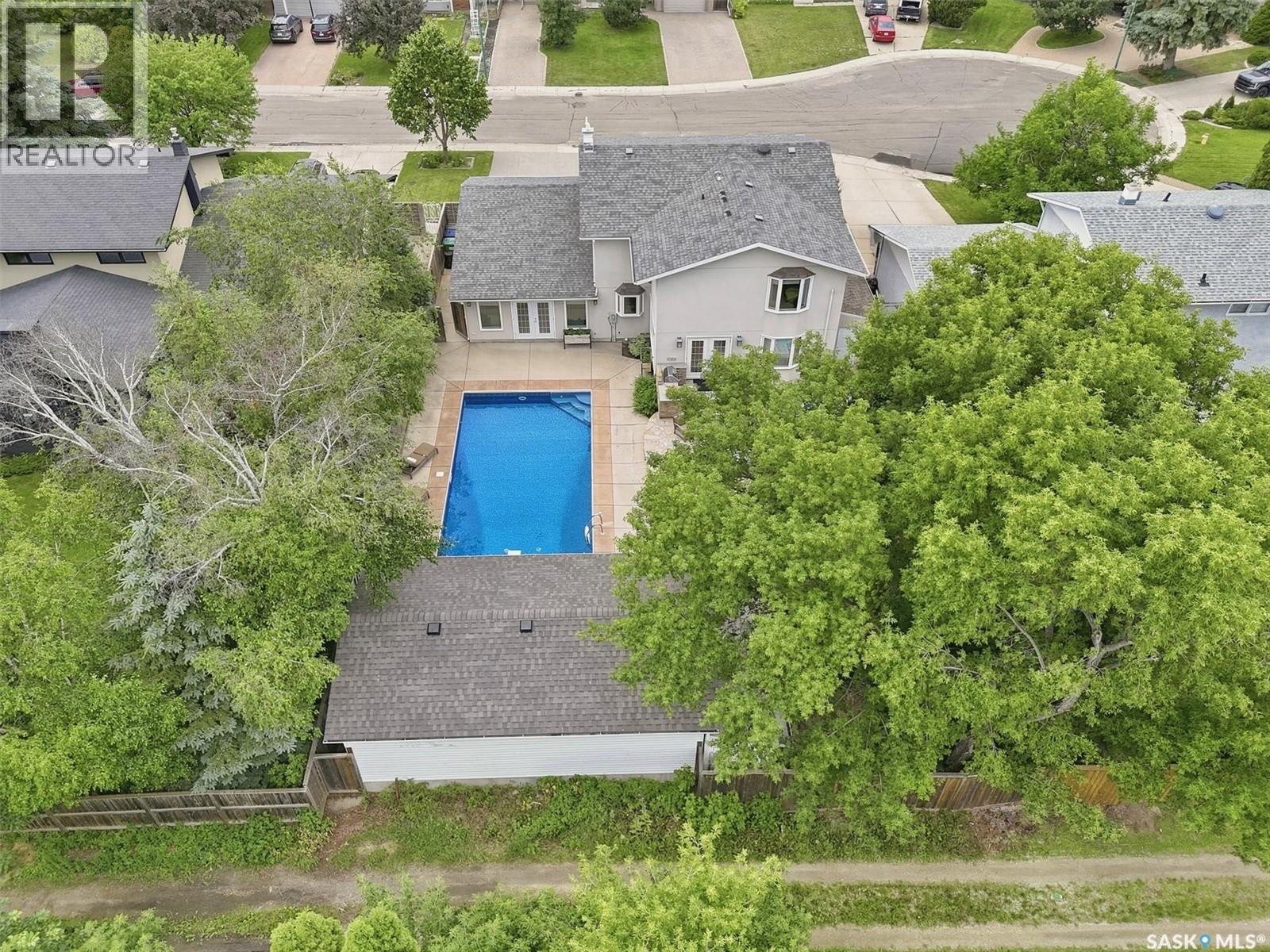 3834 Balfour Place, Saskatoon, SK - Outdoor