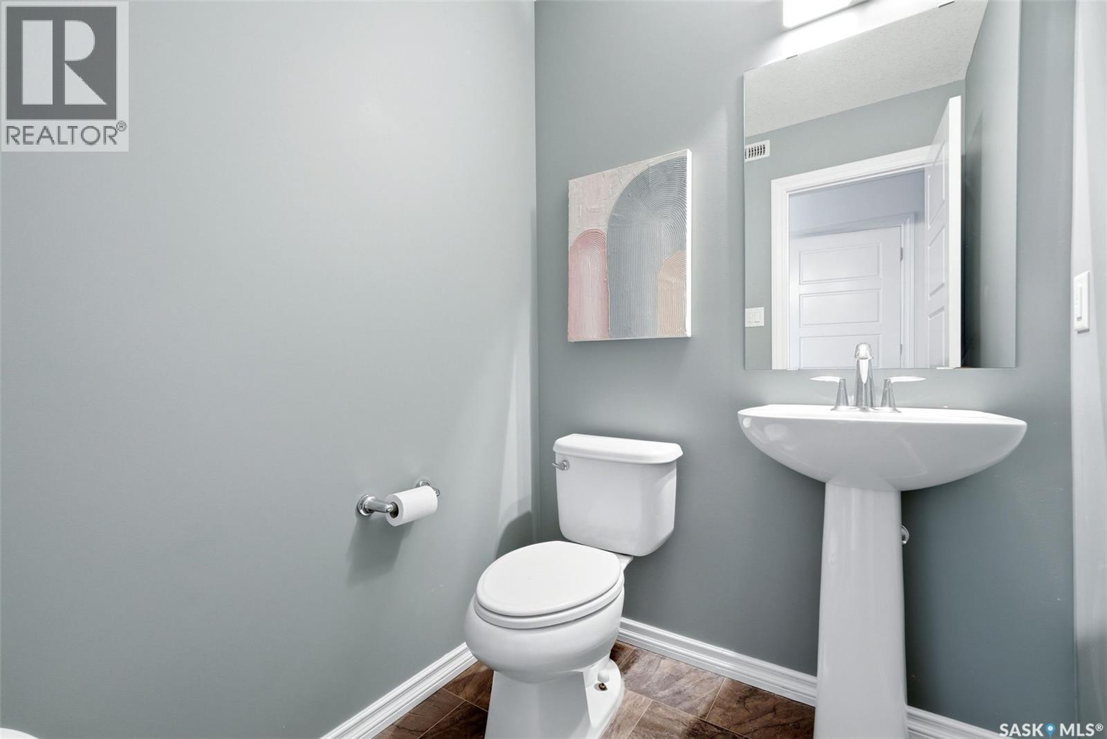 143 1920 7Th Avenue E, Regina, SK - Indoor Photo Showing Bathroom