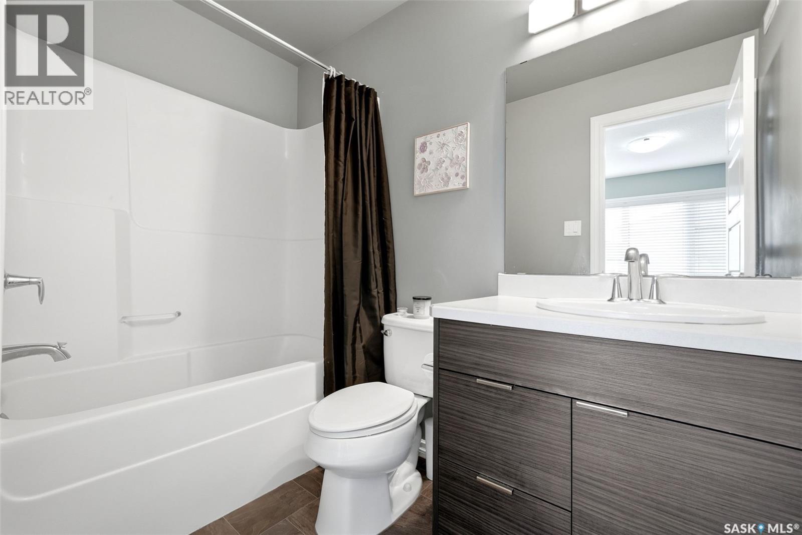 143 1920 7Th Avenue E, Regina, SK - Indoor Photo Showing Bathroom