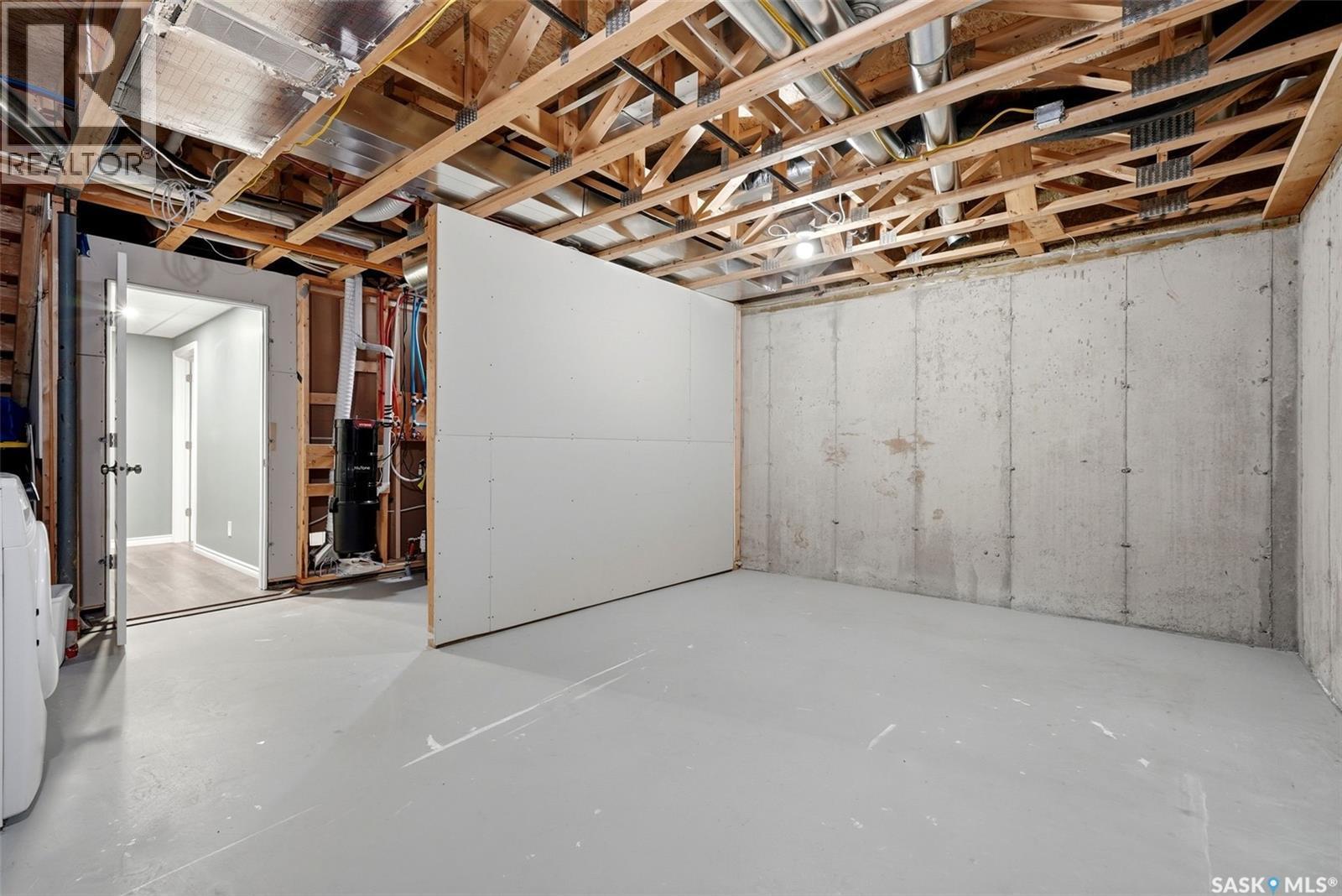 143 1920 7Th Avenue E, Regina, SK - Indoor Photo Showing Basement