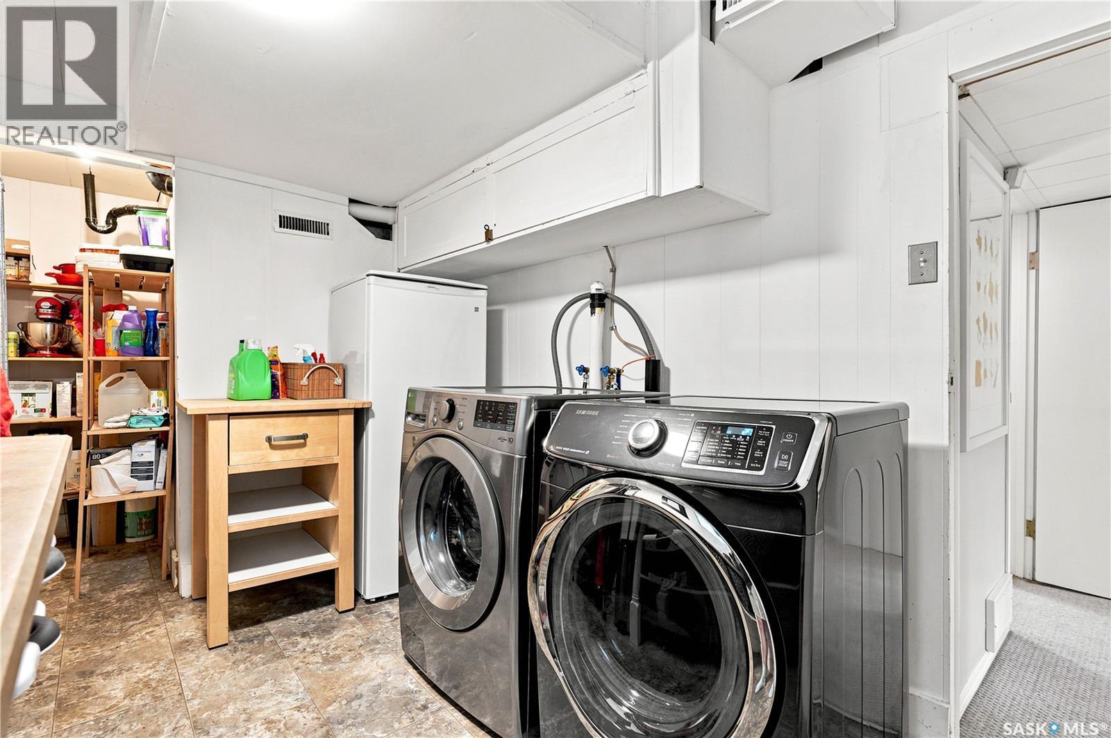 627 12Th Street E, Saskatoon, SK - Indoor Photo Showing Laundry Room