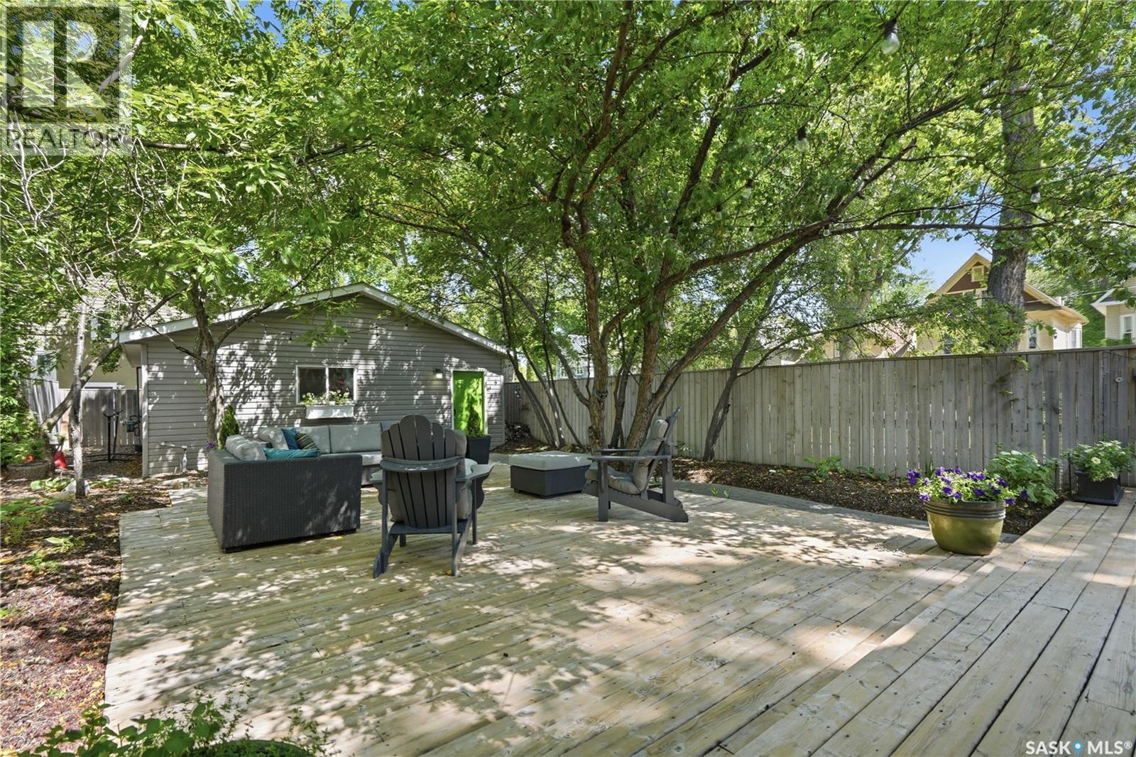 627 12Th Street E, Saskatoon, SK - Outdoor With Deck Patio Veranda