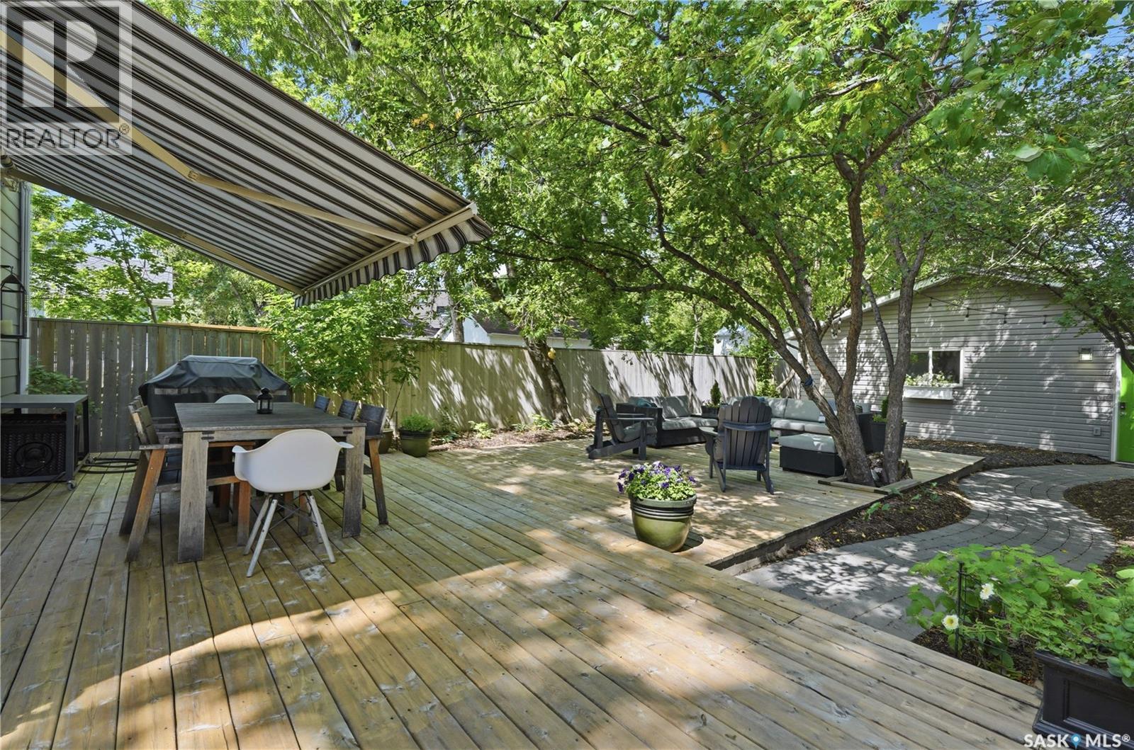 627 12Th Street E, Saskatoon, SK - Outdoor With Deck Patio Veranda