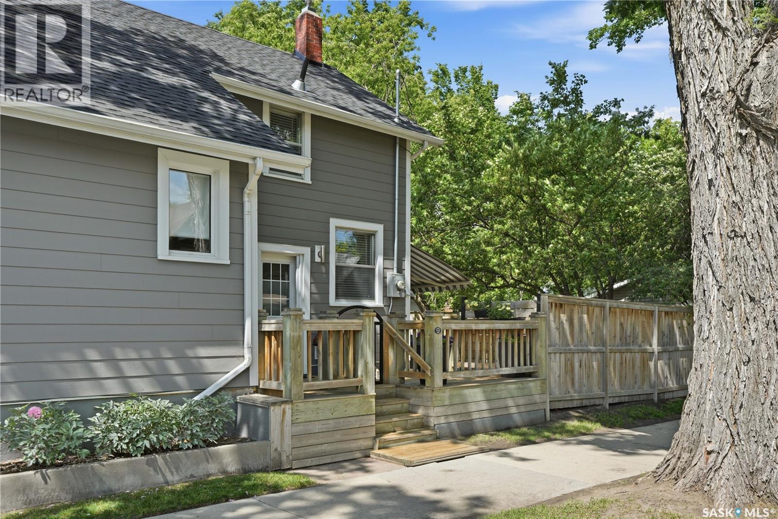 627 12Th Street E, Saskatoon, SK - Outdoor