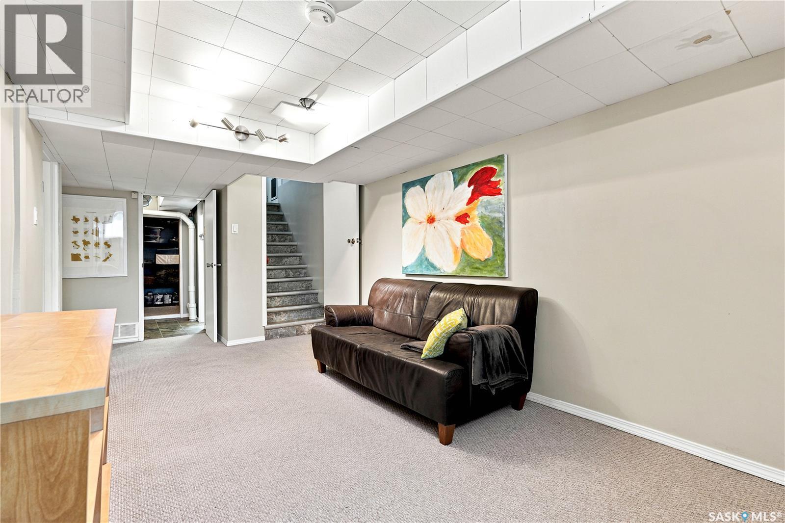 627 12Th Street E, Saskatoon, SK - Indoor Photo Showing Other Room